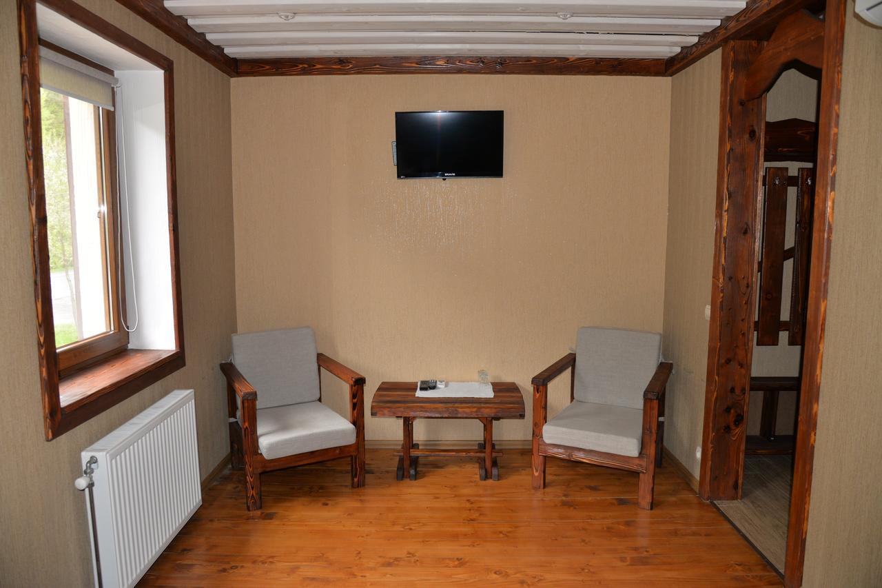 Syni Potoky Motel Szolyva Kültér fotó